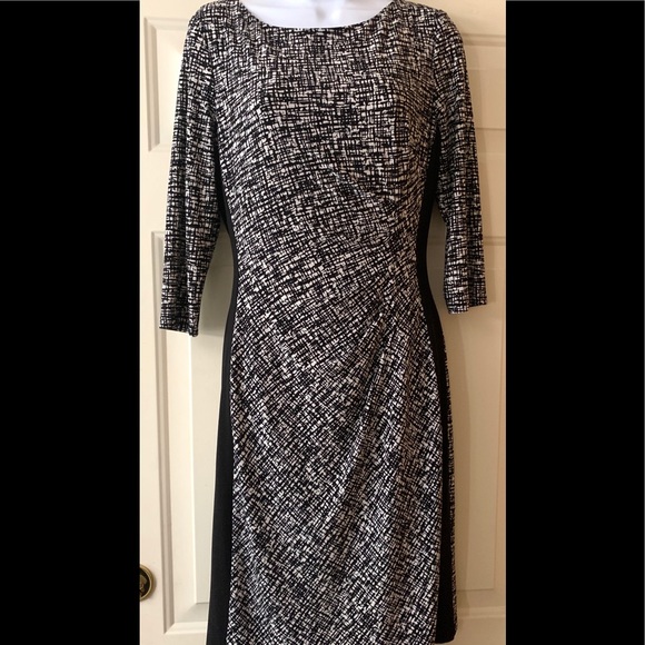 Lauren Ralph Lauren Size 8. - Picture 2 of 4